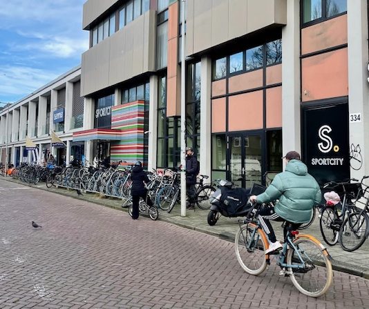 Geen samenwerking ondernemers in Landlust en stationsgebied Sloterdijk