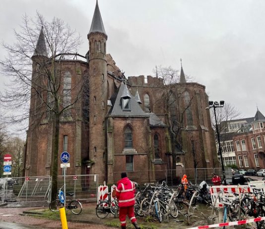 Dit is er over van de Vondelkerk na de felle brand