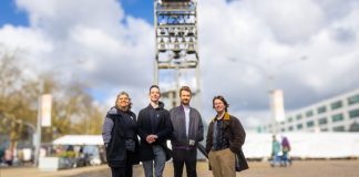 Jonge beiaardiers laten carillon in Nieuw-West weer ‘zingen’
