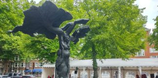 Afsluiting Dag van Besef met herdenking op Surinameplein