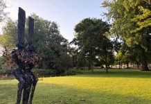 Nelson Carrilho, maker van ‘Dragers van Verre’, overleden