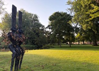 Nelson Carrilho, maker van ‘Dragers van Verre’, overleden