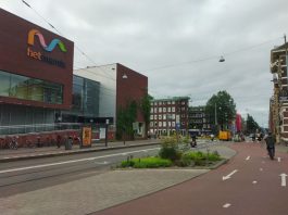 Na bijna 48 jaar weer een onderwaterconcert in het Marnixbad
