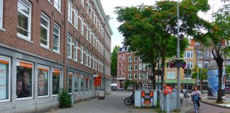 Beeldbepalende fotozaak vertrekt van Hugo de Grootplein