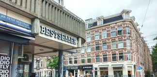 Boekhandel Bestseller op de Kinkerstraat na plofkraak opnieuw open