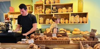 Bakkerij Mama heeft nu ook een winkel bij ons om de hoek