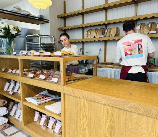 Mano Bakery biedt Italiaanse baksels en Amsterdams straattheater