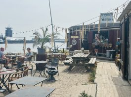 Vakantie in en om Zeeheldenbuurt: tapas, bubbels en strand