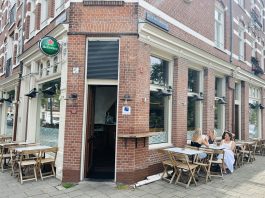 Bij buurtbar Vermut druppelt het Zuid-Europese smaken