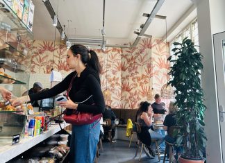 De metamorfose van een bakkerscafé in Oud-West