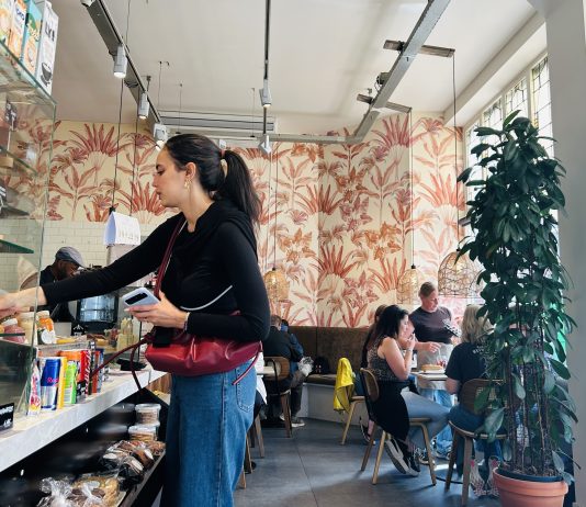 De metamorfose van een bakkerscafé in Oud-West