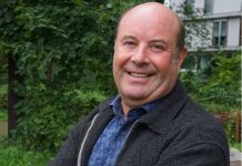 Oud-stadsdeelvoorzitter Geuzenveld-Slotermeer Robin de Bood (60) overleden