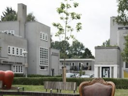 Muren van Glas: kunstproject maakt eenzaamheid in West bespreekbaar